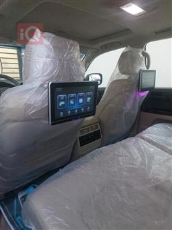 تۆیۆتا لاند کروزەر